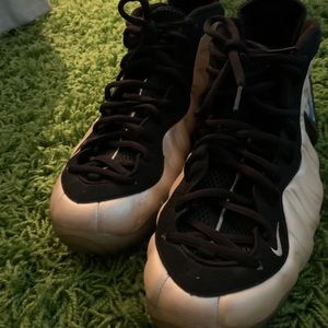 Nike pearl foamposite sz 12 9/10 condition